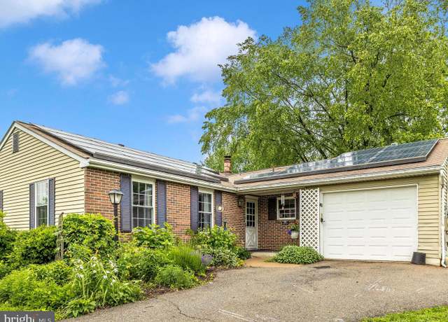 Property at 4310 Zircon Rd, Middletown, MD 21769, 3 beds, 2 baths