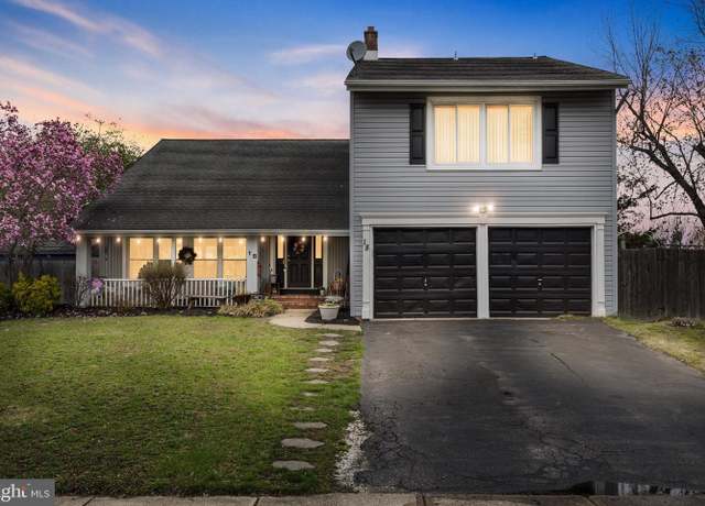 Property at 18 Harwood Rd, Marlton, NJ 08053, 5 beds, 2.5 baths