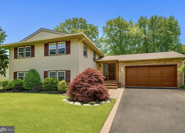 Property at 223 St David Dr, Mount Laurel, NJ 08054, 5 beds, 3 baths