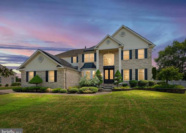 Property at 3 Dorothy Dr, Sewell, NJ 08080, 4 beds, 2.5 baths