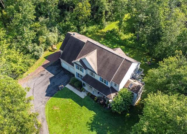 Property at 3383 Greenwood Dr, Hellertown, PA 18055, 4 beds, 3.5 baths