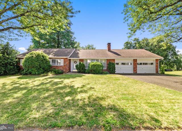 Property at 501 N 5th St, Perkasie, PA 18944, 3 beds, 1.5 baths