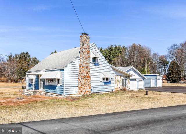 Property at 11909 Loop Rd, Fayetteville, PA 17222, 4 beds, 2 baths