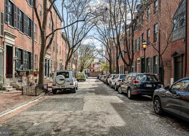 Property at 920 Clinton St Unit 1R, Philadelphia, PA 19107, 2 beds, 1.5 baths