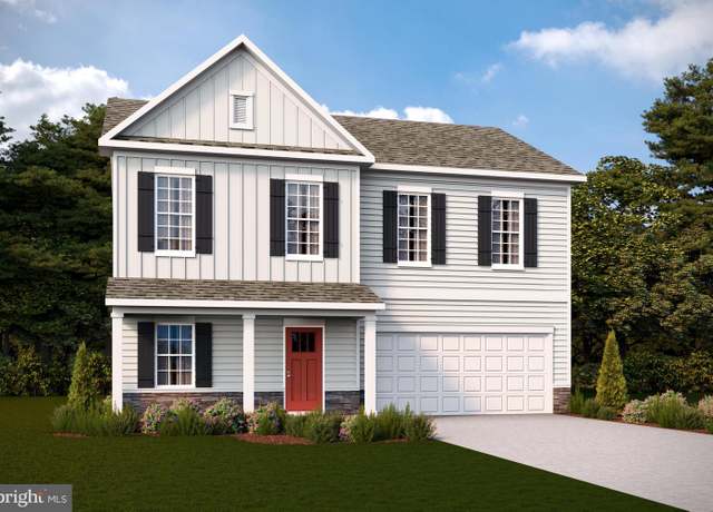 Property at Fairfield Dr, Staunton, VA 24401, 4 beds, 3 baths