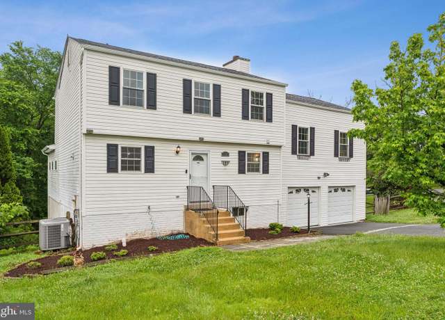 Property at 13320 Scibilia Ct, Fairfax, VA 22033, 6 beds, 3.5 baths