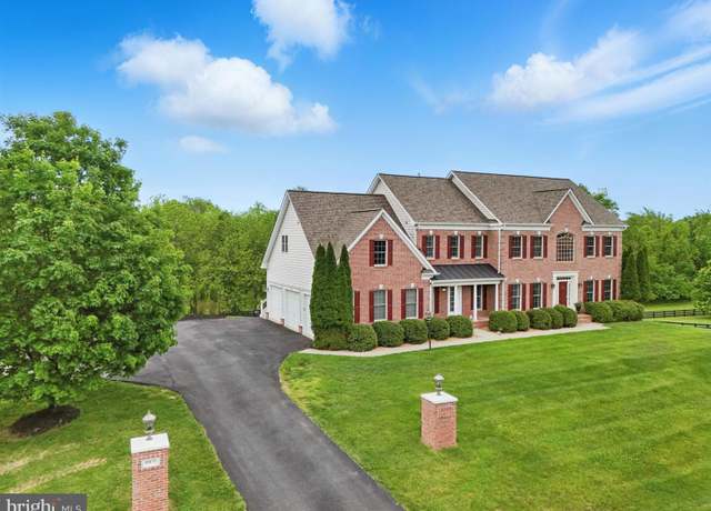 Property at 16970 Carmichael Pl, Purcellville, VA 20132, 4 beds, 4.5 baths
