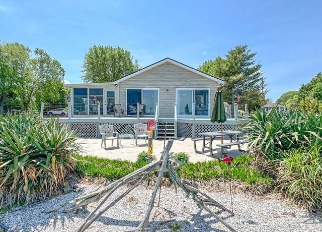 Property at 239 Potomac Dr, Heathsville, VA 22473, 3 beds, 2 baths