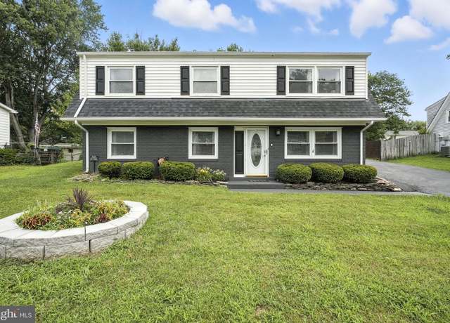 Property at 13005 Kerrydale Rd, Woodbridge, VA 22193, 4 beds, 2 baths