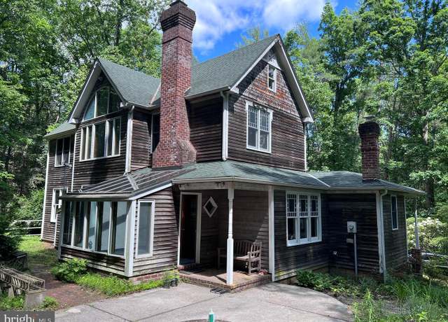 Property at 177 Cedar Hill Rd, Strasburg, VA 22657, 3 beds, 3 baths