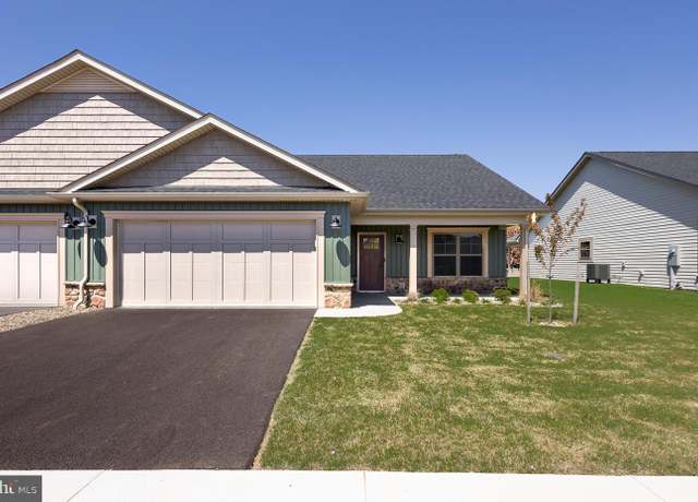 Property at 19 Grainfield Ct, Martinsburg, WV 25404, 3 beds, 3 baths