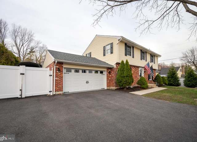 Property at 2303 Silverside Rd, Wilmington, DE 19810, 4 beds, 3.5 baths