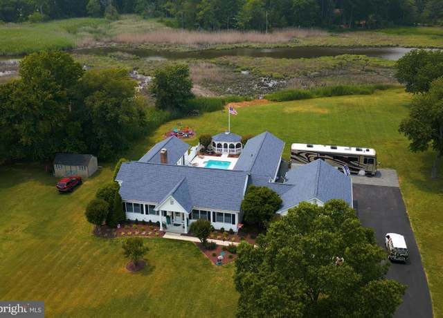 Property at 30944 Holts Landing Rd, Dagsboro, DE 19939, 3 beds, 3.5 baths