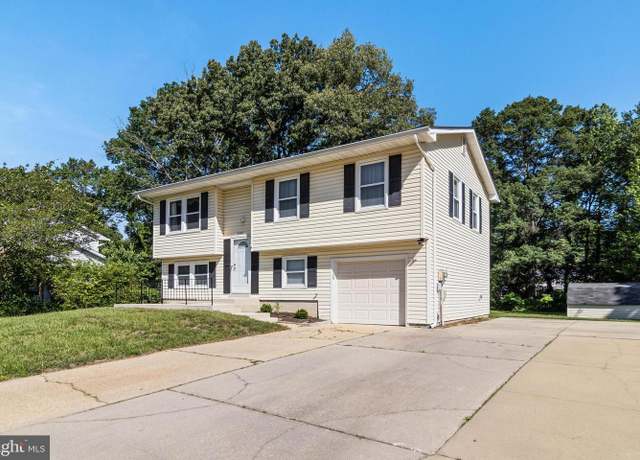 Property at 390 University Dr, Waldorf, MD 20602, 4 beds, 1.5 baths
