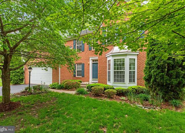 Property at 11038 Country Club Rd, New Market, MD 21774, 5 beds, 3 baths