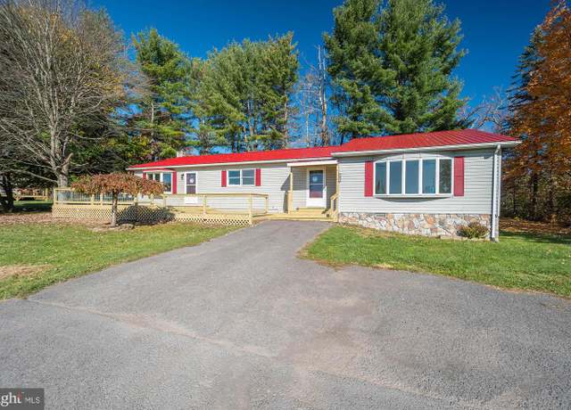 Property at 403 O St, Oakland, MD 21550, 4 beds, 3.5 baths