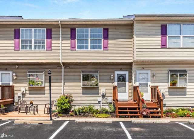 Property at 9815 Stephen Decatur Hwy #17, Ocean City, MD 21842, 2 beds, 2.5 baths