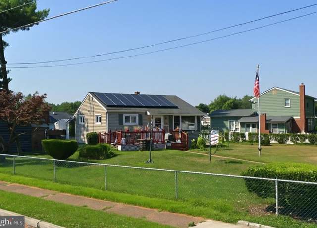 Property at 204 W Germantown Ave, Maple Shade, NJ 08052, 2 beds, 1 bath