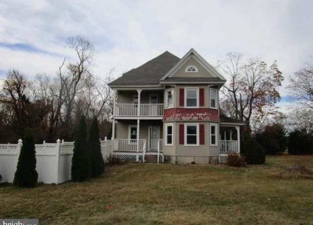 Property at 3226 S Main Rd, Vineland, NJ 08360, 3 beds, 2 baths
