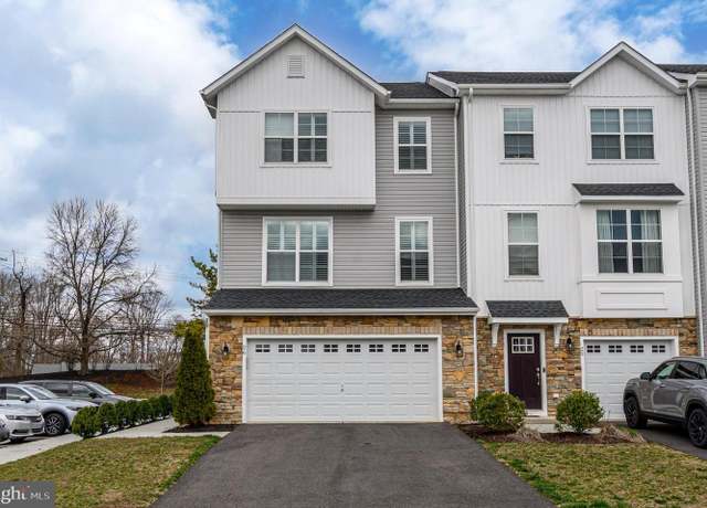Property at 26 Sanctuary Pl, West Deptford, NJ 08086, 3 beds, 2.5 baths