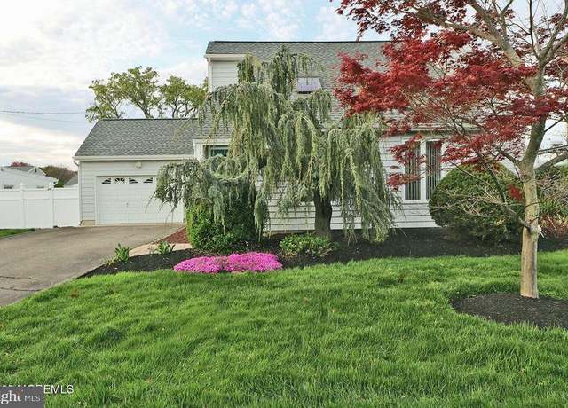 Property at 714 Laurel Blvd, Lanoka Harbor, NJ 08734, 3 beds, 2.5 baths
