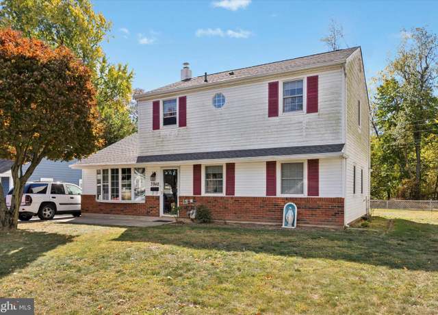 Property at 3948 Windsor Dr, Bensalem, PA 19020, 5 beds, 2 baths