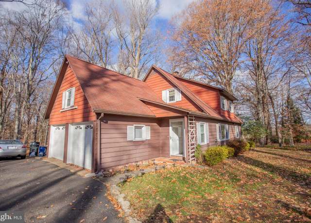 Property at 123 E Street Rd, West Chester, PA 19382, 4 beds, 2 baths