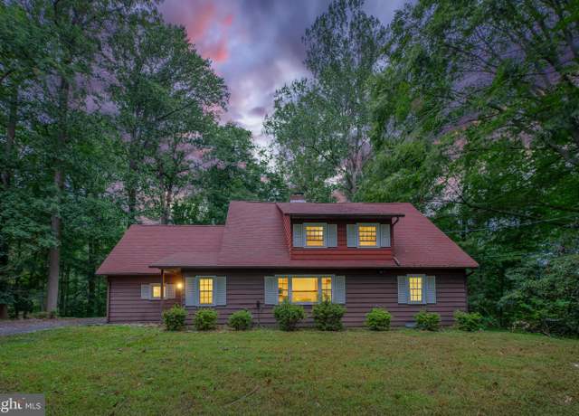 Property at 123 E Street Rd, West Chester, PA 19382, 4 beds, 2 baths