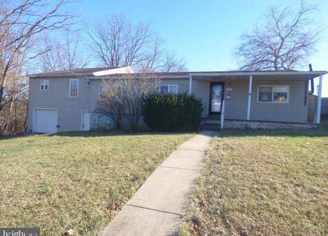 Property at 433 Hamilton Ave, Waynesboro, PA 17268, 5 beds, 3 baths