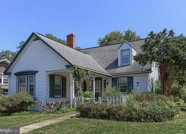Property at 1035 Colebrook Rd, Lebanon, PA 17042, 3 beds, 2 baths