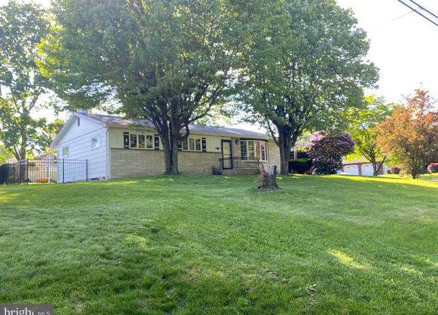 Property at 256 Bulls Head Rd, Pottsville, PA 17901, 3 beds, 1.5 baths