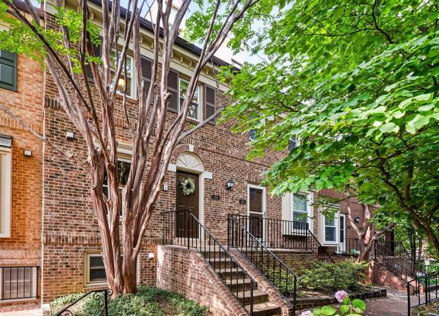 Property at 1120 N Taylor St #2, Arlington, VA 22201, 3 beds, 2.5 baths