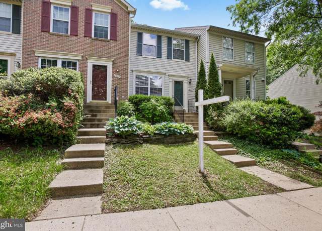 Property at 5690 White Dove Ln, Clifton, VA 20124, 3 beds, 3 baths