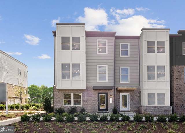 Property at 2118 Acadia Rd, Herndon, VA 20170, 4 beds, 3.5 baths