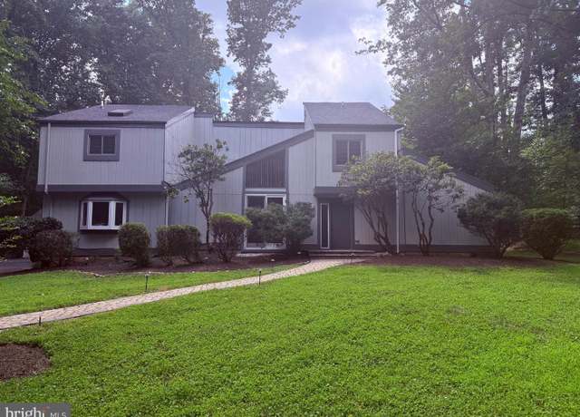 Property at 3210 Cobb Hill Ln, Oakton, VA 22124, 4 beds, 4 baths