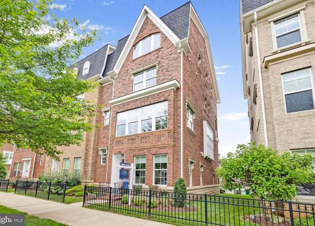 Property at 519 Crown Park Ave, Gaithersburg, MD 20878, 4 beds, 3.5 baths