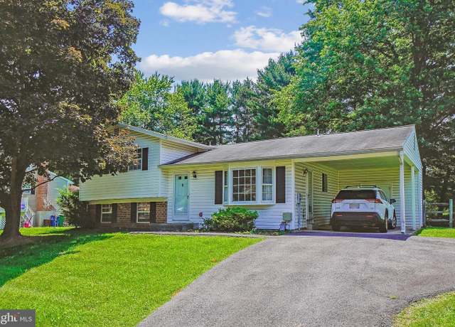 Property at 24321 Log House Rd, Gaithersburg, MD 20882, 3 beds, 2.5 baths