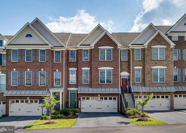 Property at 11115 Canter Cir, Upper Marlboro, MD 20772, 3 beds, 3 baths