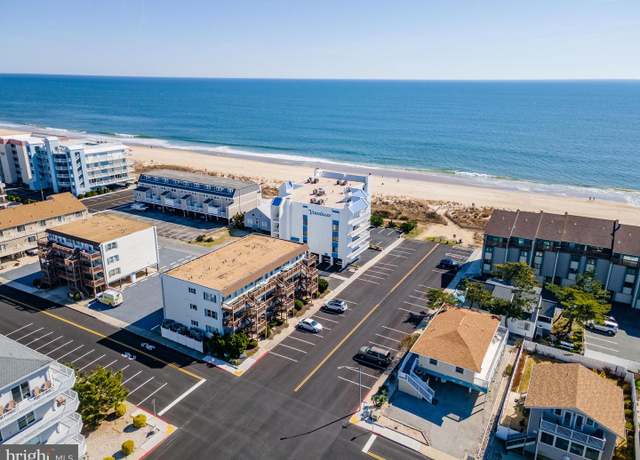 Property at 8 121st St Unit 202A, Ocean City, MD 21842, 1 bed, 1 bath
