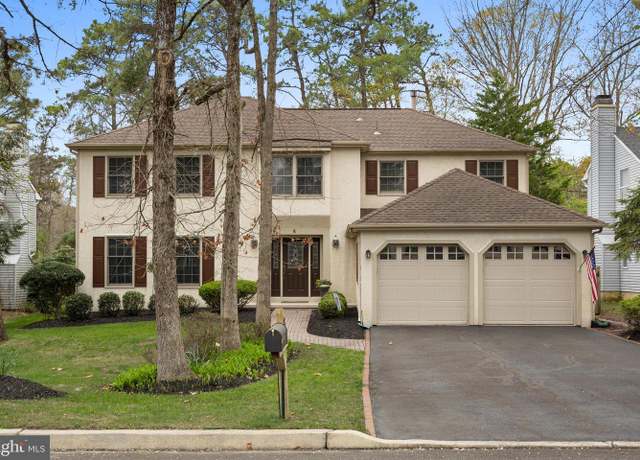 Property at 8 Picadilly Cir, Marlton, NJ 08053, 4 beds, 2.5 baths