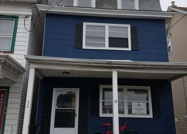 Property at 239 W Broad St, Burlington, NJ 08016, 6 beds, 2 baths