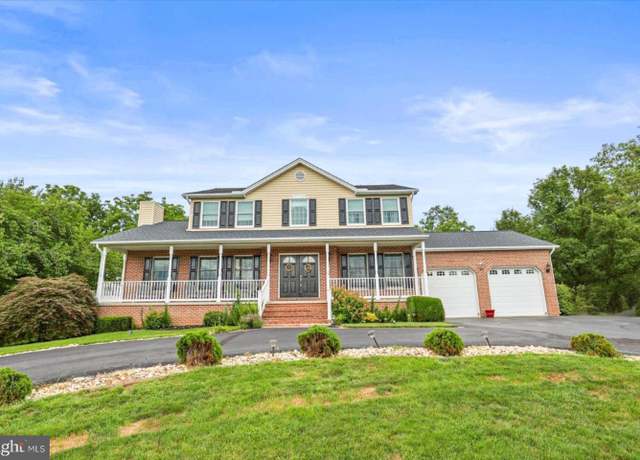 Property at 40 Schofield Dr, East Berlin, PA 17316, 3 beds, 2.5 baths