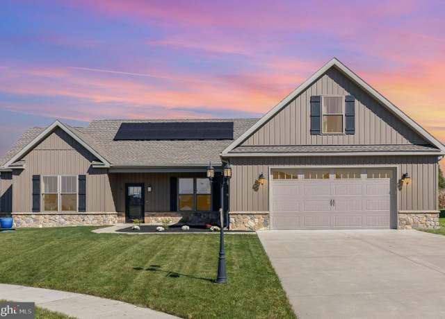 Property at 41 Smith Cir, Littlestown, PA 17340, 3 beds, 2 baths