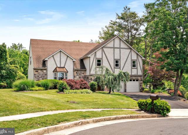 Property at 158 Colonial Dr, Newtown, PA 18940, 4 beds, 2.5 baths