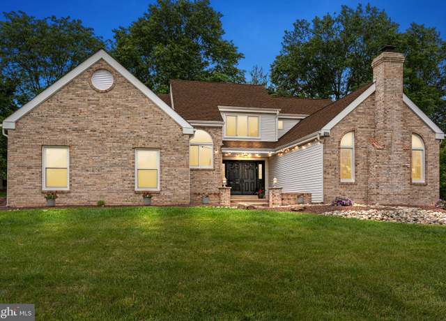 Property at 44 W Windrose Dr, Richboro, PA 18954, 3 beds, 2.5 baths
