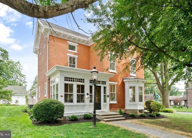 Property at 132 W Oakland Ave, Doylestown, PA 18901, 4 beds, 3.5 baths