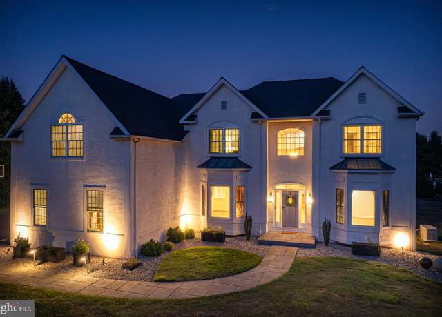 Property at 2 Old Barn Ct, Newtown, PA 18940, 4 beds, 3.5 baths