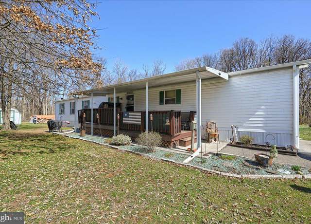 Property at 700 Cassel Rd #137, Manchester, PA 17345, 3 beds, 2 baths
