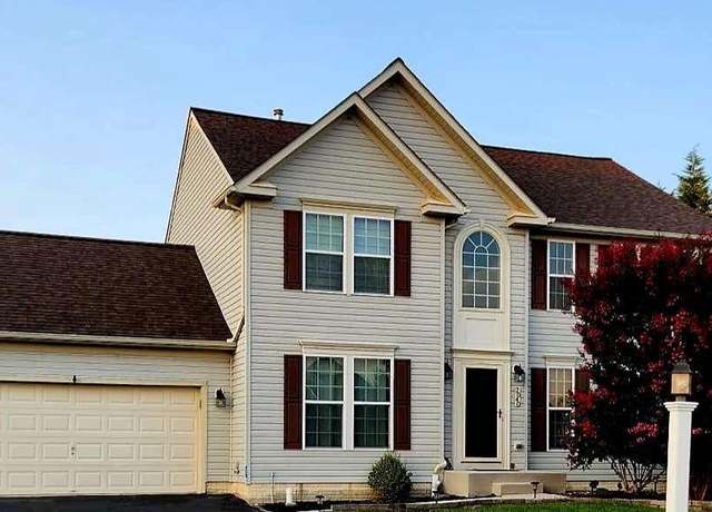 Property at 2040 Waterfall Dr, Hanover, PA 17331, 4 beds, 2.5 baths