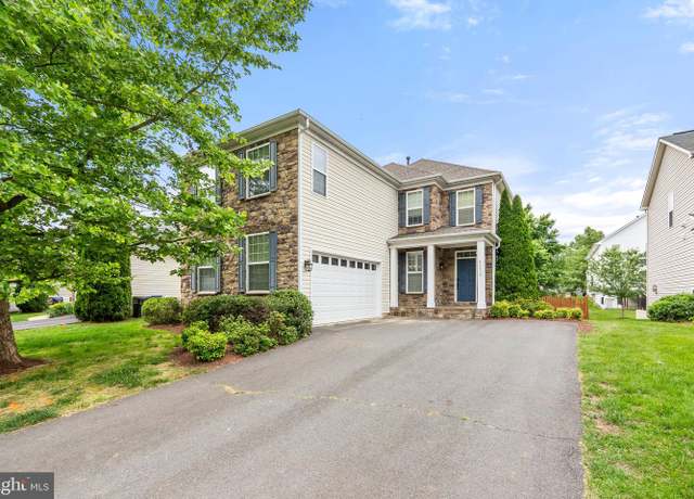 Property at 42030 Zircon Dr, Aldie, VA 20105, 6 beds, 4.5 baths